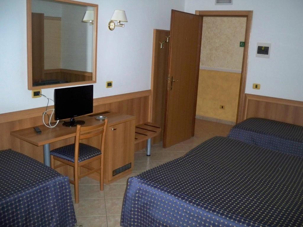 Albergo Corradetti กัสเตลดิซังโกร ห้อง รูปภาพ